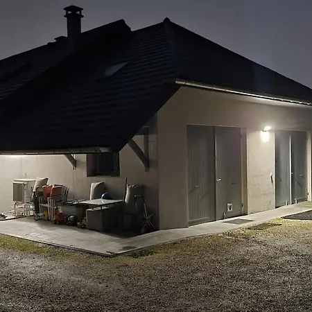 Spacieux T3 Neuf Au Calme Proche Toutes Commodites Chambéry Extérieur photo